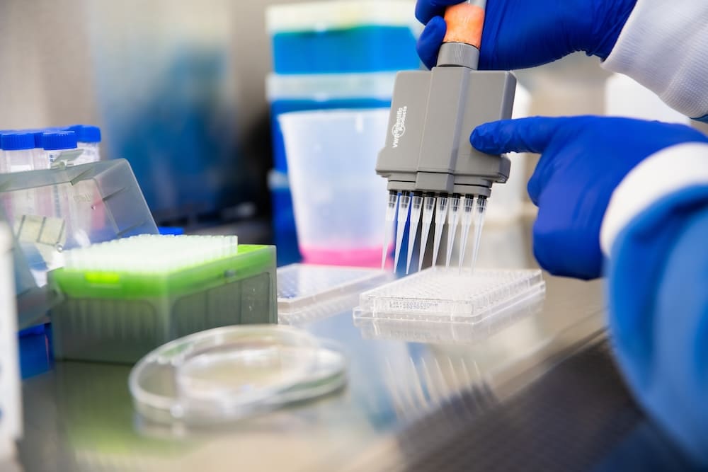 student running experiments in the Senter lab